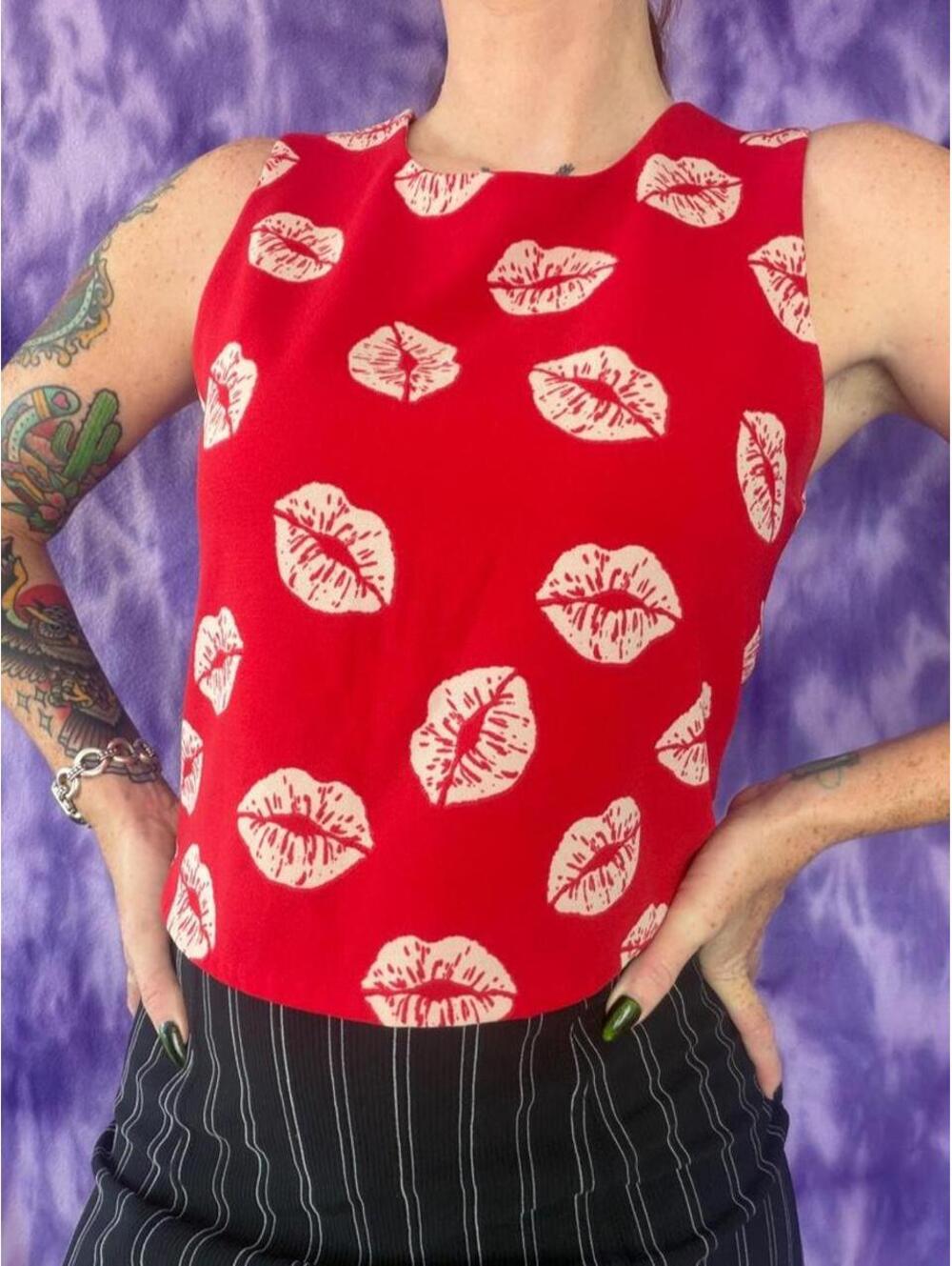 Sam Edelman red blouse with cream lips print